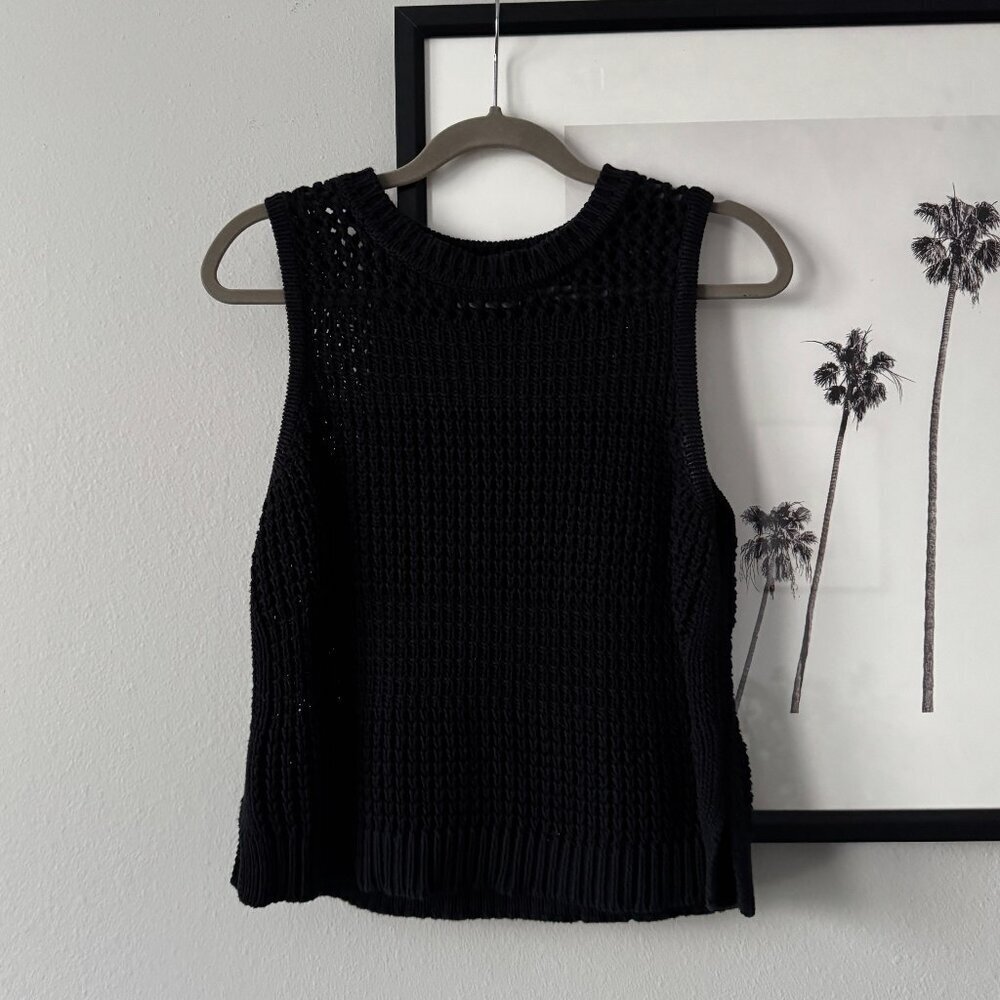 Universal Thread | EUC Openwork Crochet Sleeveless Sweater Tank Top Black Medium - Picture 6 of 12